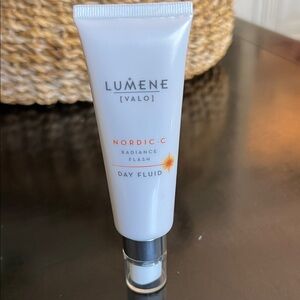 Lumene Nordic-C Radiance Flash Day Fluid - Cream